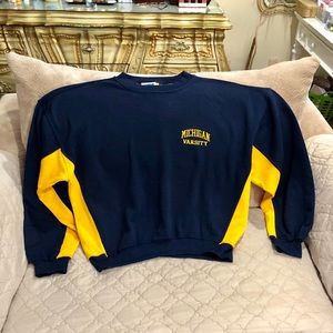 Mildland Sport New Navy/Gold Sweatshirt XL.